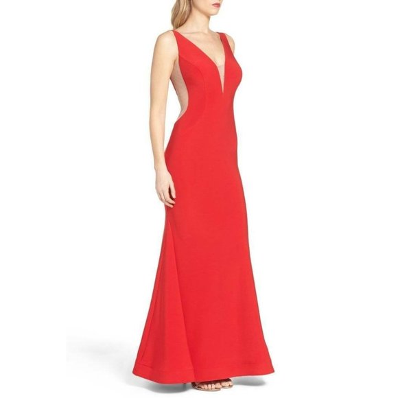 Xscape Dresses & Skirts - Xscape Plunge Mesh Inset Mermaid Gown Dress 10 NEW